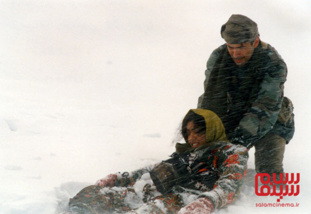 تصاویری از گلشیفته فراهانی و پارسا پیروزفر ۲۲ سال پیش در یک فیلم/ عکس