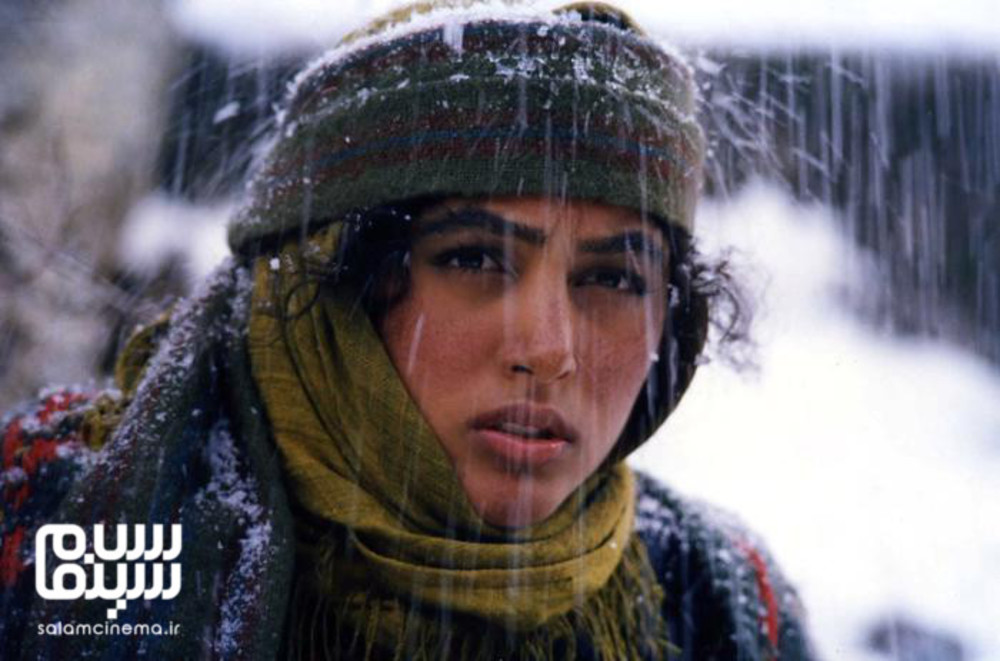 تصاویری از گلشیفته فراهانی و پارسا پیروزفر ۲۲ سال پیش در یک فیلم/ عکس