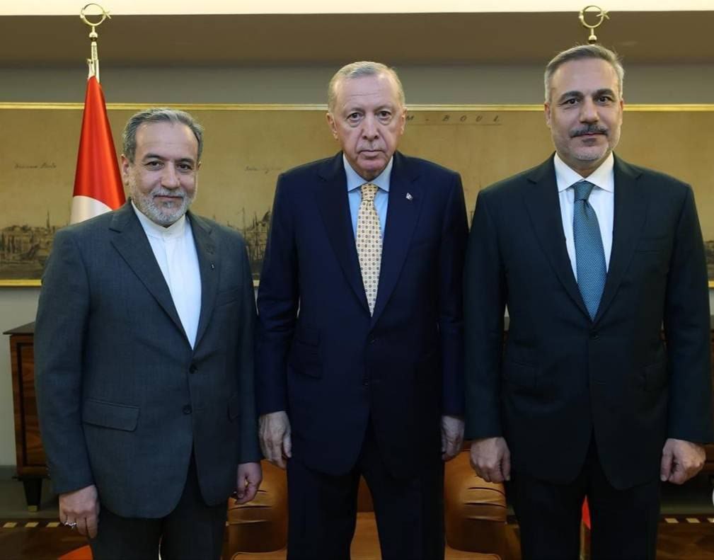 اولین تصاویر از دیدار عراقچی با اردوغان منتشر شد