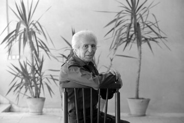 نقش نیرومند سنت در استمرار و تداوم تاریخ و فرهنگ جامعه نقش نیرومند سنت در استمرار و تداوم تاریخ و فرهنگ جامعه