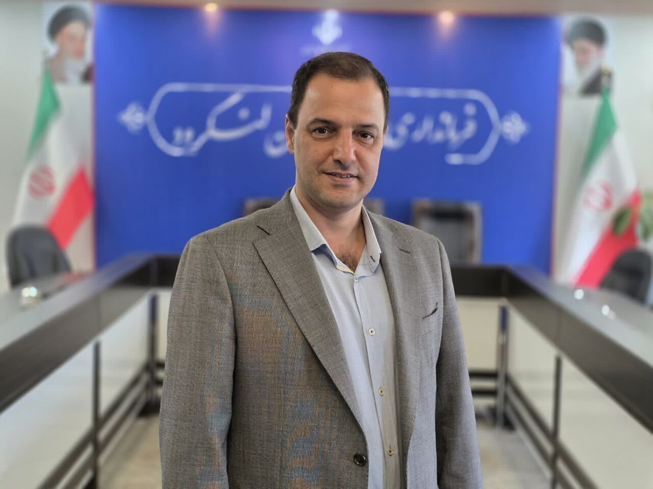 شهردار چاف و چمخاله خبر داد: افتتاح 9 طرح به ارزش حدودی 60 میلیارد تومان و احداث مسیرها و آسفالت معابر محلهها در برنامه است. شهردار چاف و چمخاله خبر داد: افتتاح 9 طرح به ارزش حدودی 60 میلیارد تومان و احداث مسیرها و آسفالت معابر محلهها در برنامه است.