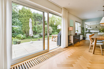 مزایای استفاده از درب ریلی یا درب کشویی