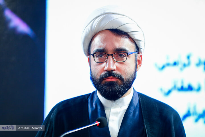 نشست فیلم غوطه‌ور