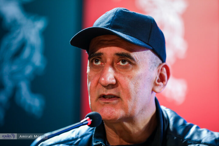 نشست فیلم غوطه‌ور