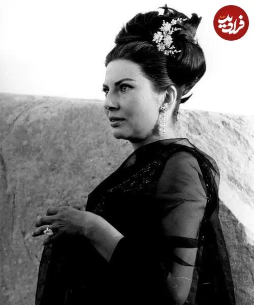 عکس/ ثریا اسفندیاری بعد از طلاق، در ۳۲ سالگی؛ سال ۱۳۴۳