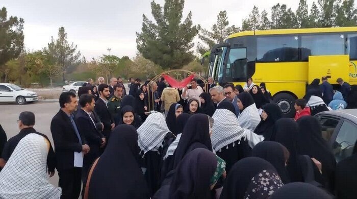 اعزام ورزشکاران بسیجی از میناب به اردوی راهیان نور برگزار شد. اعزام ورزشکاران بسیجی از میناب به اردوی راهیان نور برگزار شد.