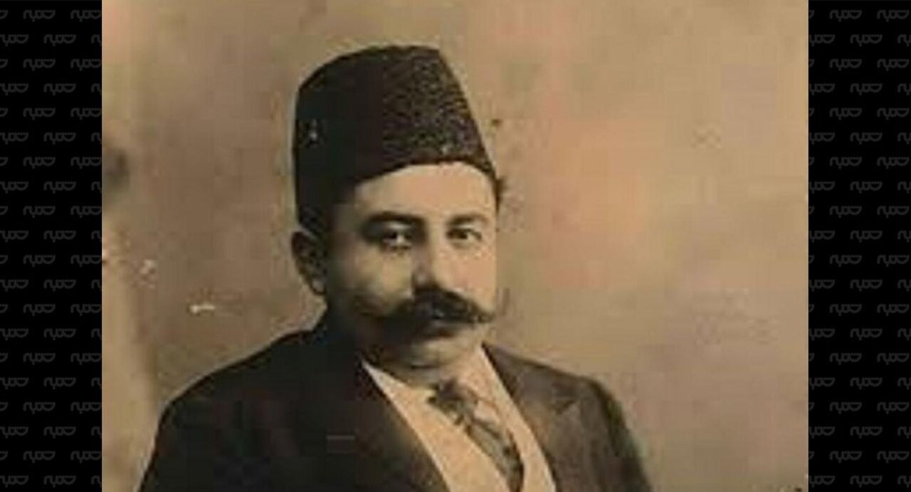 از یک گونی کوچک از اسناد موش و سوسک خورده پنج عنوان کتاب منتشر کردم