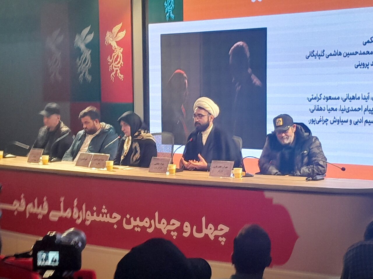 کارگردان «غوطهور»: با رعایت موازین شرعی و اخلاقی، به موضوع بحران جنسی در ژانر جنایی پرداختهایم / همدردی مهران غفوریان و محسن قصابیان با خانوادههای آسیبدیده کارگردان «غوطهور»: با رعایت موازین شرعی و اخلاقی، به موضوع بحران جنسی در ژانر جنایی پرداختهایم / همدردی مهران غفوریان و محسن قصابیان با خانوادههای آسیبدیده