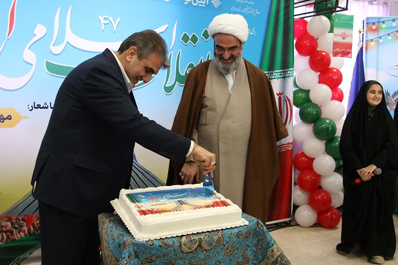 زنگ انقلاب و جشن «ایرانمون» در هزار مدرسه سمنان طنینانداز شد