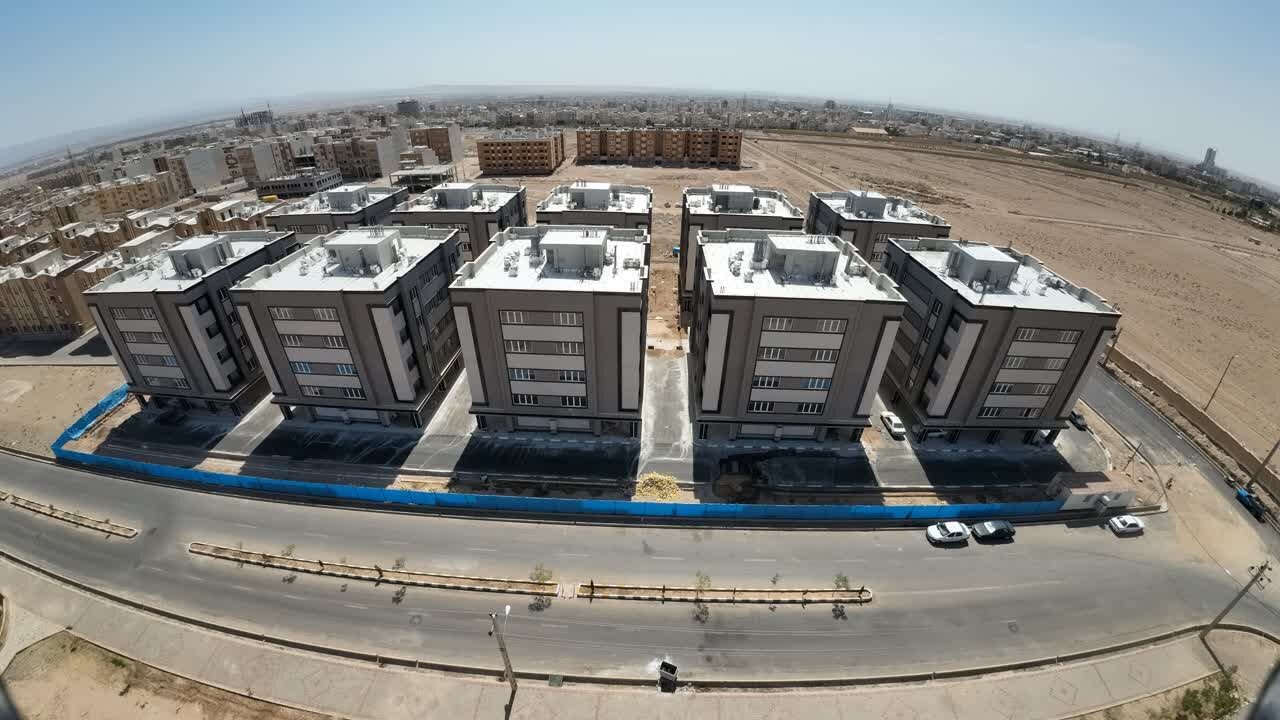 افتتاح یک هزار و ۷۰۲ واحد مسکونی در دهه فجر ۱۴۰۴ /افتتاح ۲ مدرسه در سایت‌های مسکن مهر از محل اعتبار وزارت راه و شهرسازی