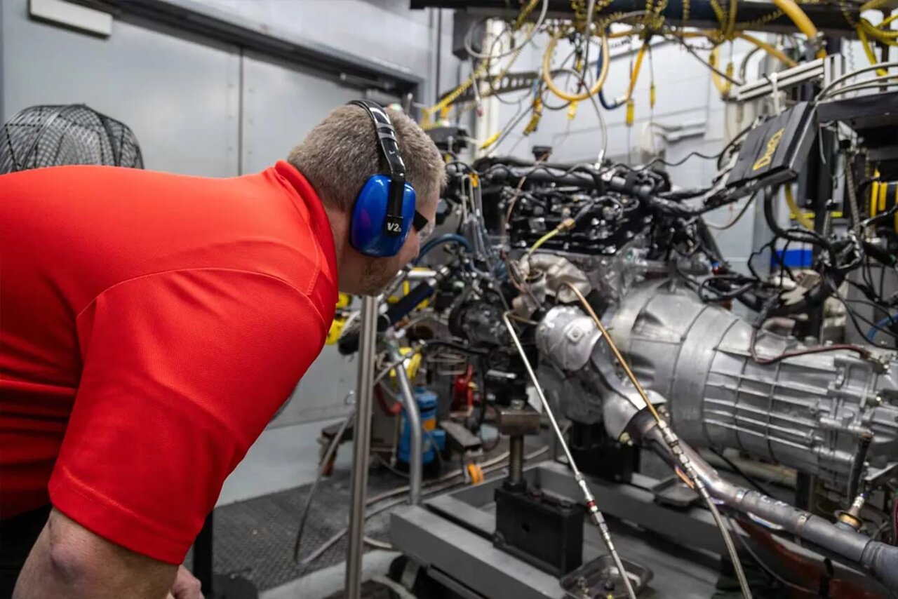 ۳۰۰ ساعت تختهگاز روی ردلاین! / آزمایش طاقتفرسای پیشرانه نیسان