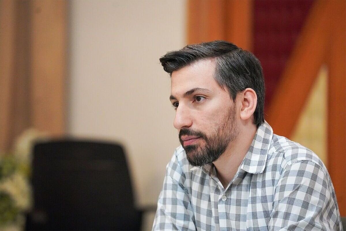 ۳۹۴ اثر هنری در بخش کودک و نوجوان، به عنوان آثار برگزیده دوسالانه هنرهای تجسمی کانون انتخاب شدند.