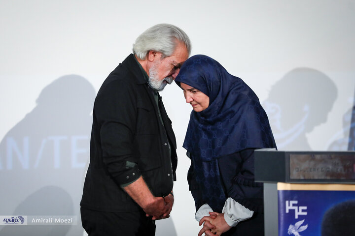 منوچهر محمدی تجلیل شد؛ او مانند پدر برای سینمای ایران است