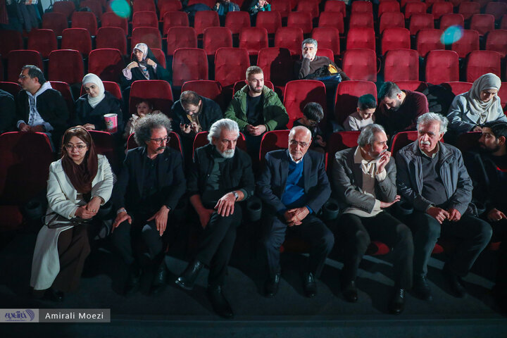 منوچهر محمدی تجلیل شد؛ او مانند پدر برای سینمای ایران است