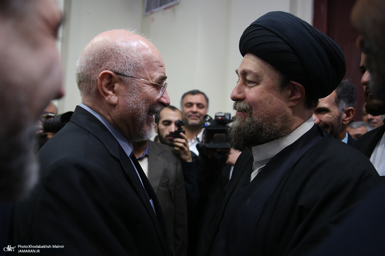 تصاویری از استقبال سید حسن خمینی از قالیباف/ خوش و بش رئیس و نایب رئیس مجلس در حرم امام