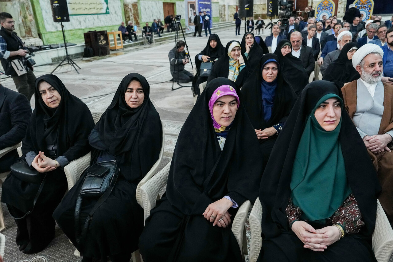 زنان نماینده در حرم بنیانگذار انقلاب + تصاویر