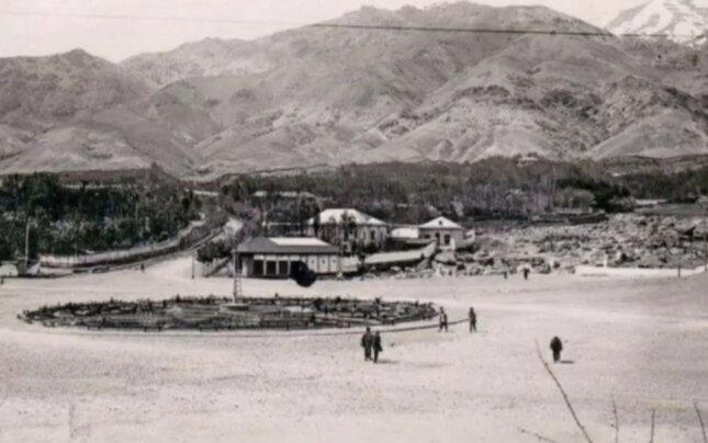 میدان تجریش ۹۴ سال پیش این شکلی بود