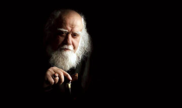 محمدرضا حکیمی استراتژی بیداری را جایگزین استبداد کرد / دغدغه ای عمیق نسبت به سرنوشت انسان‌ها