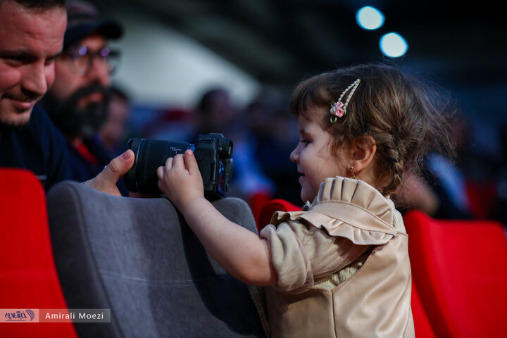 نشست فیلم سرزمین فرشته ها