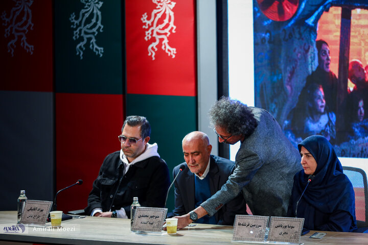 نشست فیلم سرزمین فرشته ها