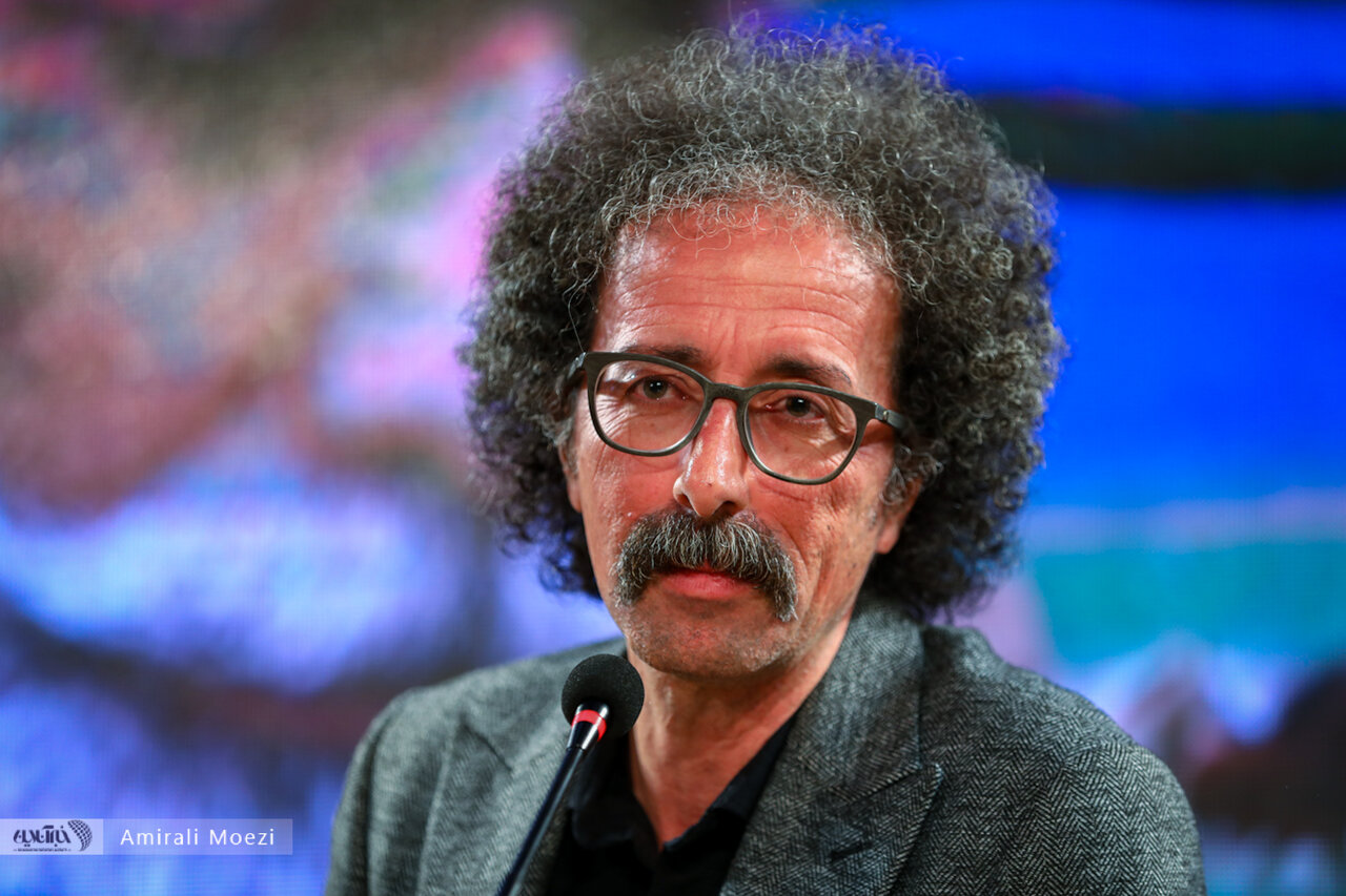 ببینید| «سرزمین فرشتهها» یک داستان انسانی است، نه فیلمی سیاسی، تأکید کارگردان. ببینید| «سرزمین فرشتهها» یک داستان انسانی است، نه فیلمی سیاسی، تأکید کارگردان.