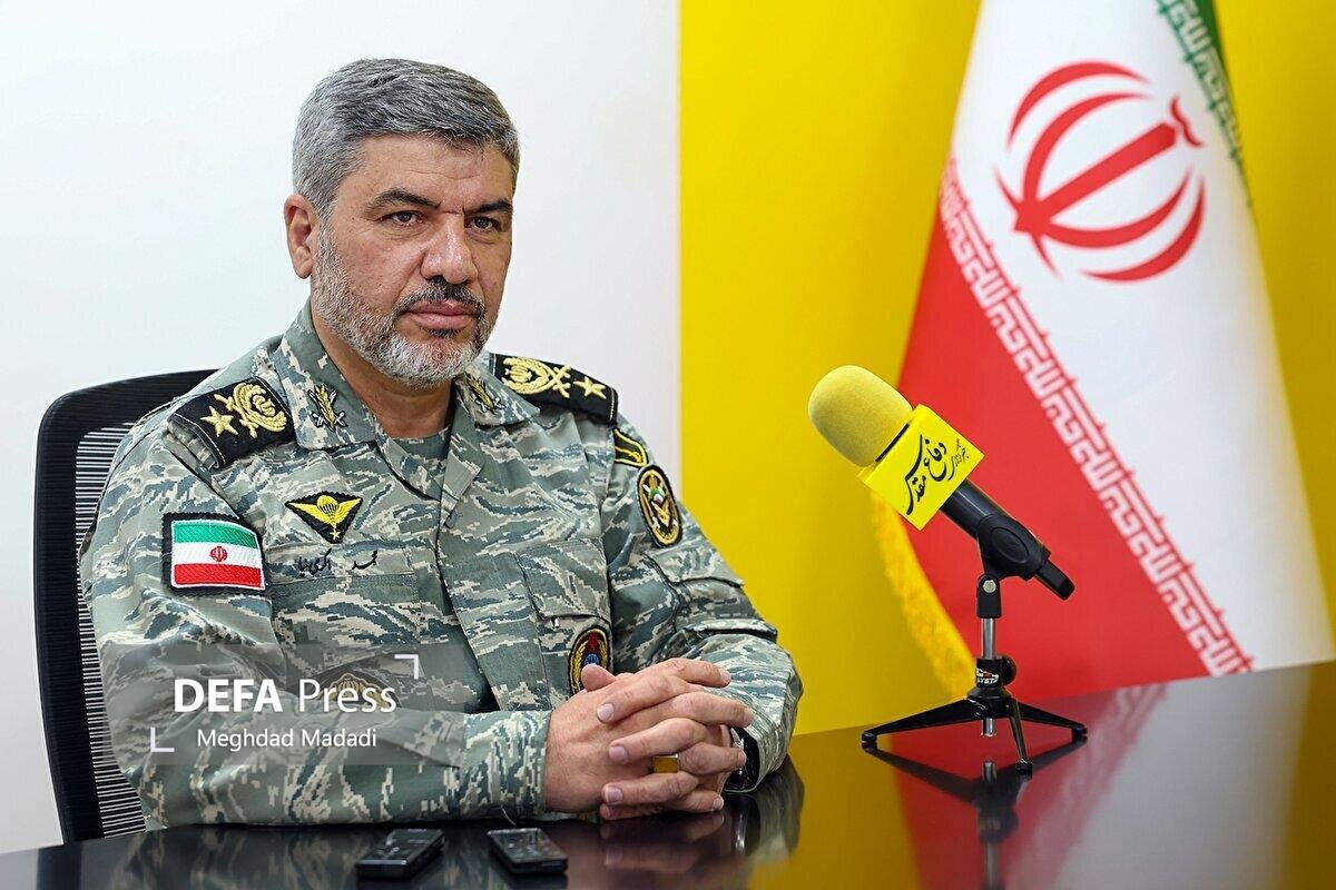 سخنگوی ارتش، آمریکا را تهدید کرد؛ دسترسی ما به پایگاه‌های آمریکا آسان است/ تمام سامانه‌های پدافندی بهینه شدند/ برای هر گزینه‌ای در شرایط جنگ آماده‌ایم