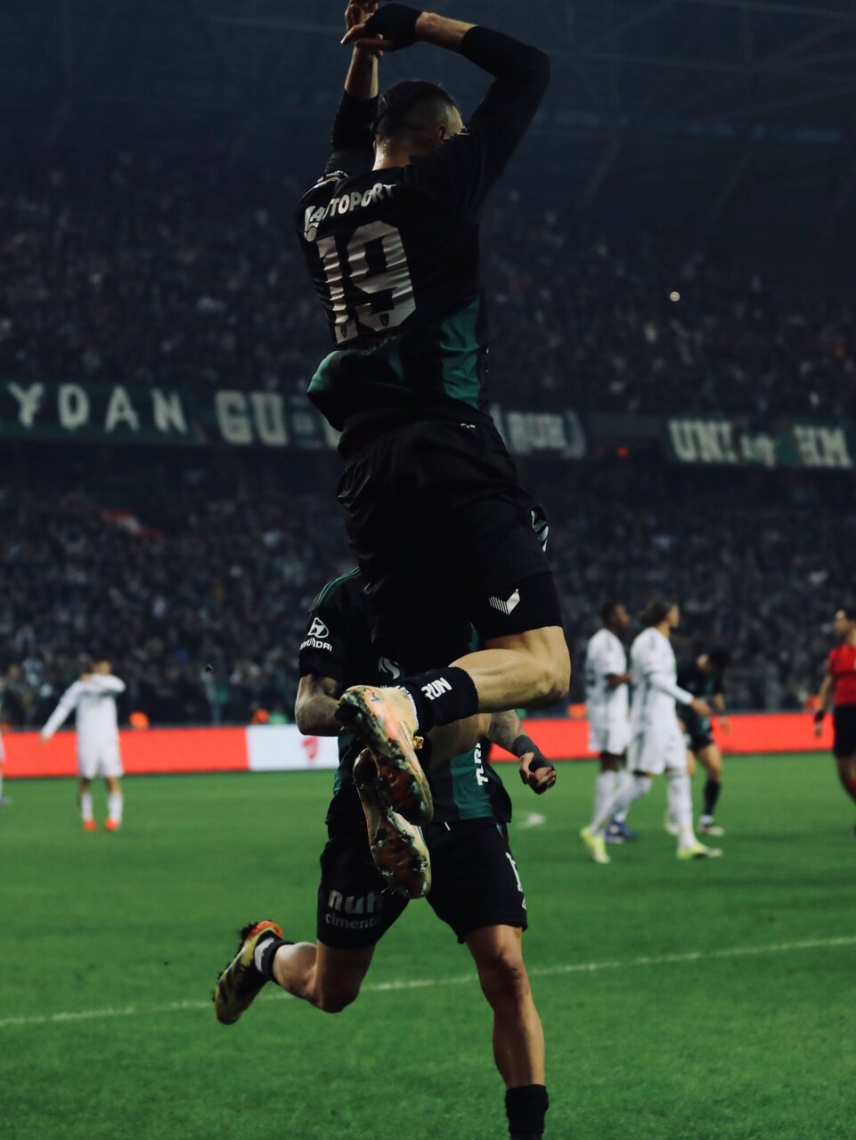 عکس | ستاره پرسپولیسی در ترکیه رونالدو شد!