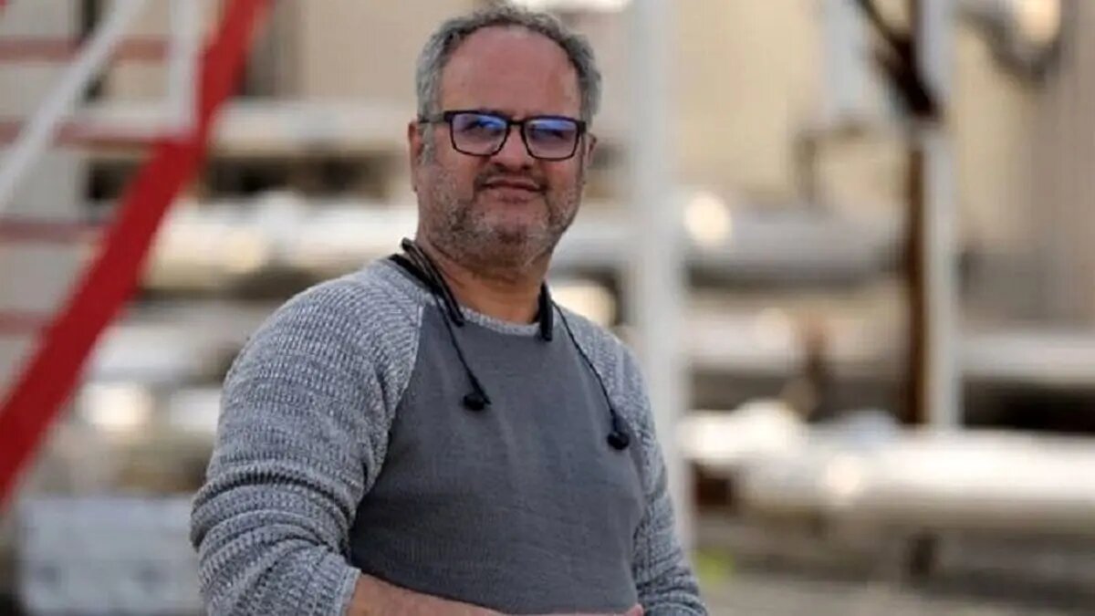 سیاستهای نادرست شبکه دو باعث شده است که این رسانه به حاشیه برود؛ مجموعهای درباره زندگی شیرازیها به روی آنتن میرود. سیاستهای نادرست شبکه دو باعث شده است که این رسانه به حاشیه برود؛ مجموعهای درباره زندگی شیرازیها به روی آنتن میرود.