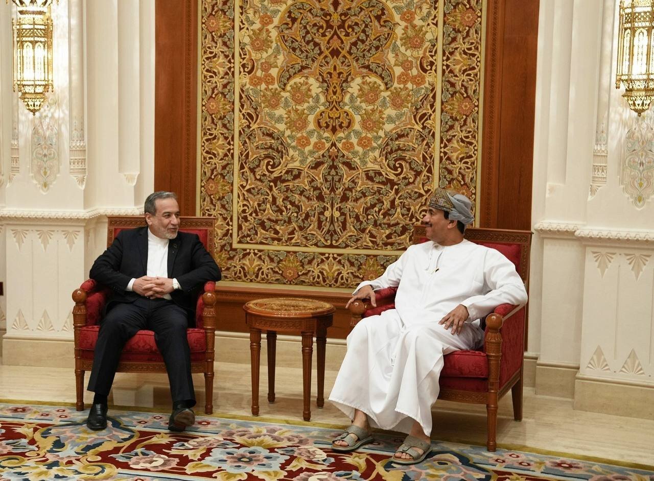 خبرنگار صداوسیما: مذاکرات کمی با تاخیر بین ساعت ۱۰ تا ۱۱ آغاز می‌شود