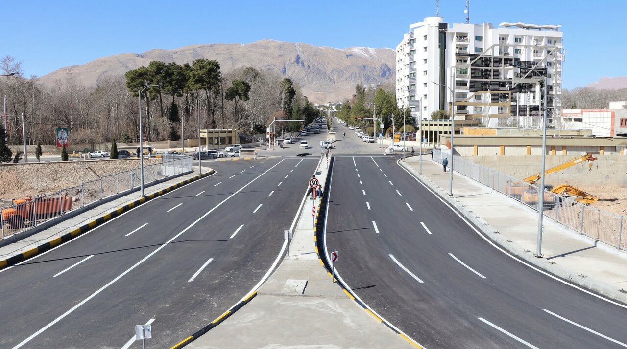 اجرای مراسم افتتاح پل شاهد و آغاز بهرهبرداری از پروژههای عمرانی و رفع محرومیت در شیراز اجرای مراسم افتتاح پل شاهد و آغاز بهرهبرداری از پروژههای عمرانی و رفع محرومیت در شیراز