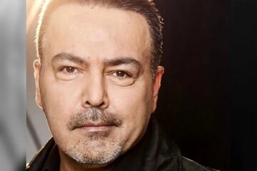 واکنش فریبرز عرب‌نیا به شایعه حمایتش از نظام پادشاهی / مخالف پادشاهی و استبداد فردی‌ام