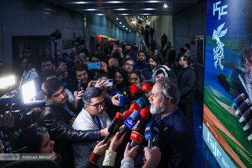 هیچ‌کدام نباید خود را حق مطلق بپنداریم/ تقویت ظرفیت گفت‌وگو نخستین گامی است که باید برداشته شود