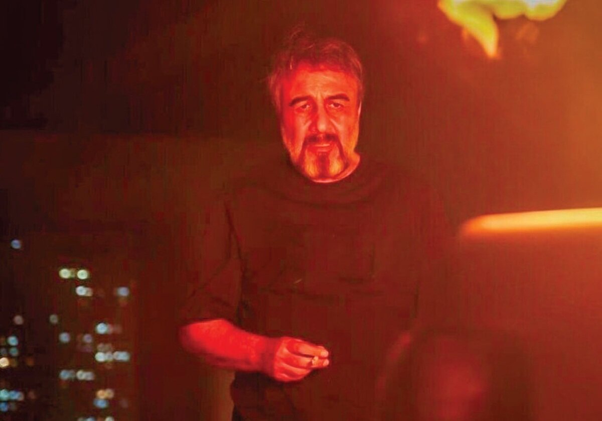 «خواب»؛ هنگامی که ایدههای ناتمام، سایهای بر اجرای درخشان بازیگران میافکند. «خواب»؛ هنگامی که ایدههای ناتمام، سایهای بر اجرای درخشان بازیگران میافکند.