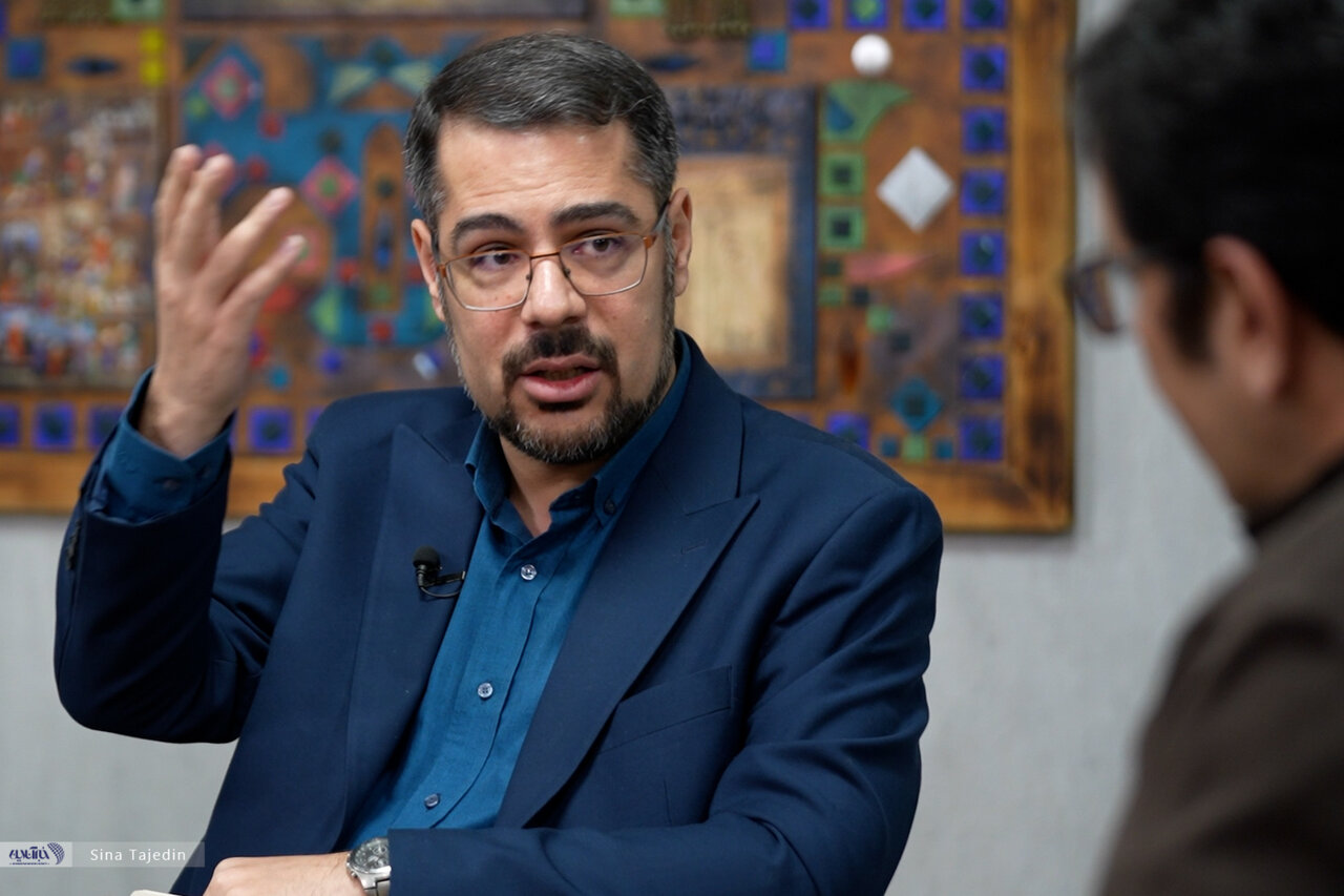 تنها راه نجات کشور بازگشت به زنجیره ارزش جهانی است / ما دژی دور خودمان کشیدهایم / مشکل اصلی ما تحریم است