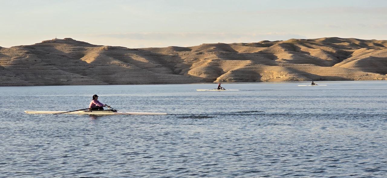 چهاردهمین اردوی تیم ملی روئینگ بانوان در ارومیه آغاز شد. چهاردهمین اردوی تیم ملی روئینگ بانوان در ارومیه آغاز شد.