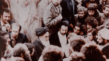 وقتی «روحالله» از صلوات فرستادن برای خودش رنجید! وقتی «روحالله» از صلوات فرستادن برای خودش رنجید!