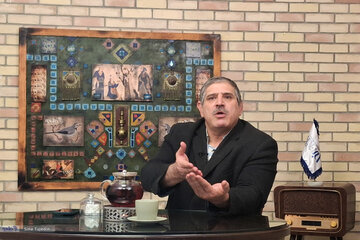 واکنش عباس جدیدی به خسارت مغازه‌اش: من چه کسی باشم که جلوی مردم چرتکه بیندازم؟