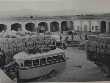 حمله شبانه راهزنان به یک اتوبوس در حوالی تاکستان؛ دی ۱۳۲۴