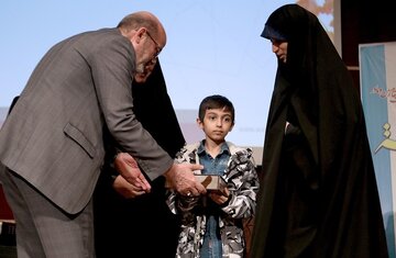 چرا اسلام، تربیت فرزند را یک تکلیف می‌داند نه یک انتخاب؟