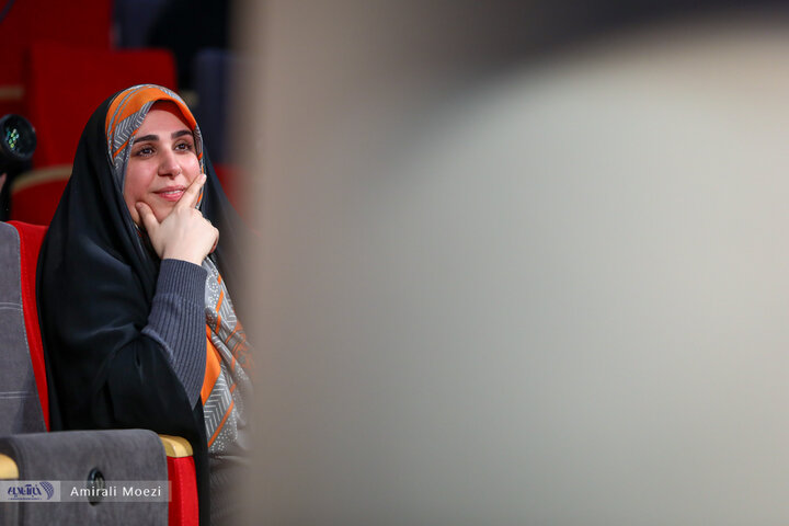 نشست فیلم قایق سواری در تهران