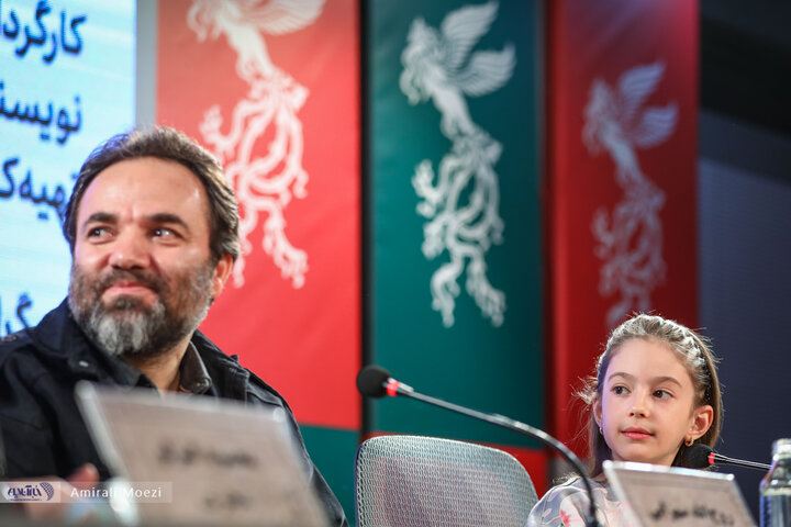 نشست فیلم قایق سواری در تهران