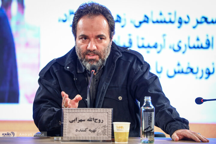 نشست فیلم قایق سواری در تهران