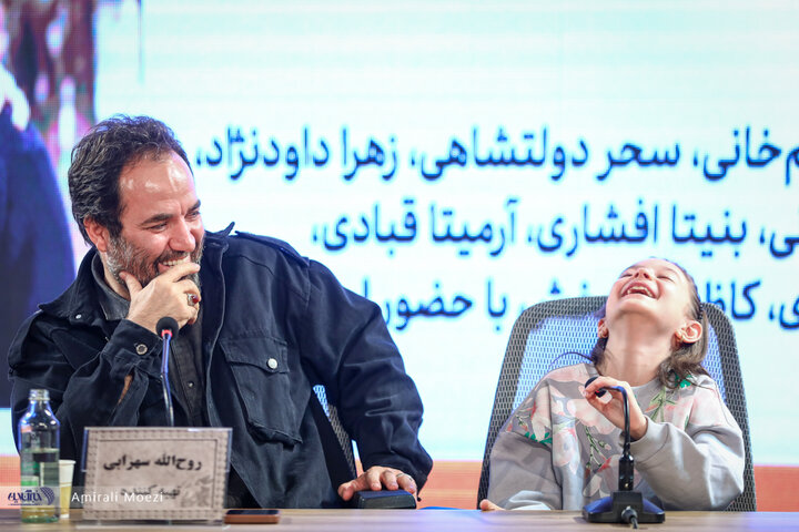 نشست فیلم قایق سواری در تهران