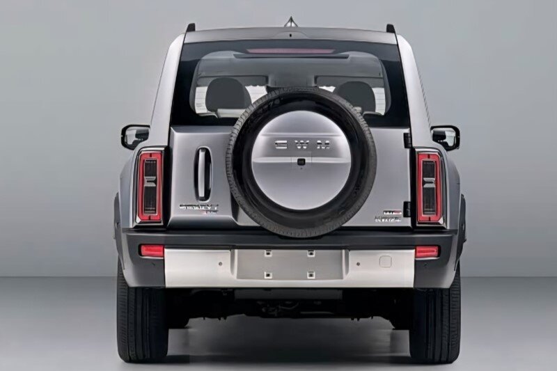 کپی چینی لندکروزر به بازار آمد / عکس