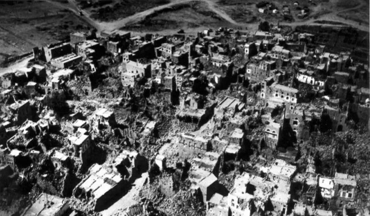 آمار جانباختگان زلزلهای سهمگین که به عنوان مرگبارترین زمینلرزه تاریخ شناخته میشود، به شدت نگرانکننده است. آمار جانباختگان زلزلهای سهمگین که به عنوان مرگبارترین زمینلرزه تاریخ شناخته میشود، به شدت نگرانکننده است.