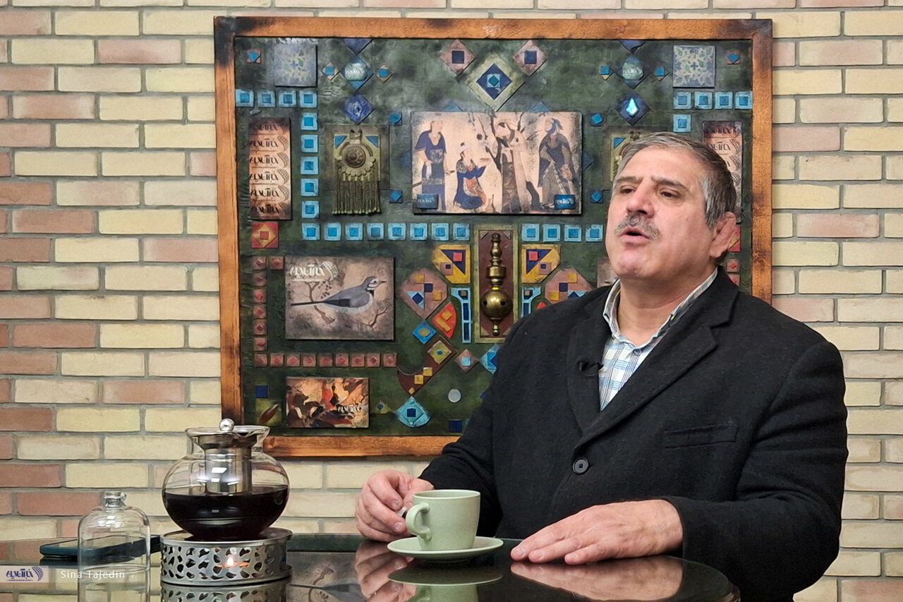 عباس جدیدی: با علیرضا دبیر پدرکشتگی ندارم، کاپیتان و بزرگ‌تر او هستم/در شورای شهر نه در لیست اصولگراها بودم و نه در لیست اصلاح‌طلب‌ها!