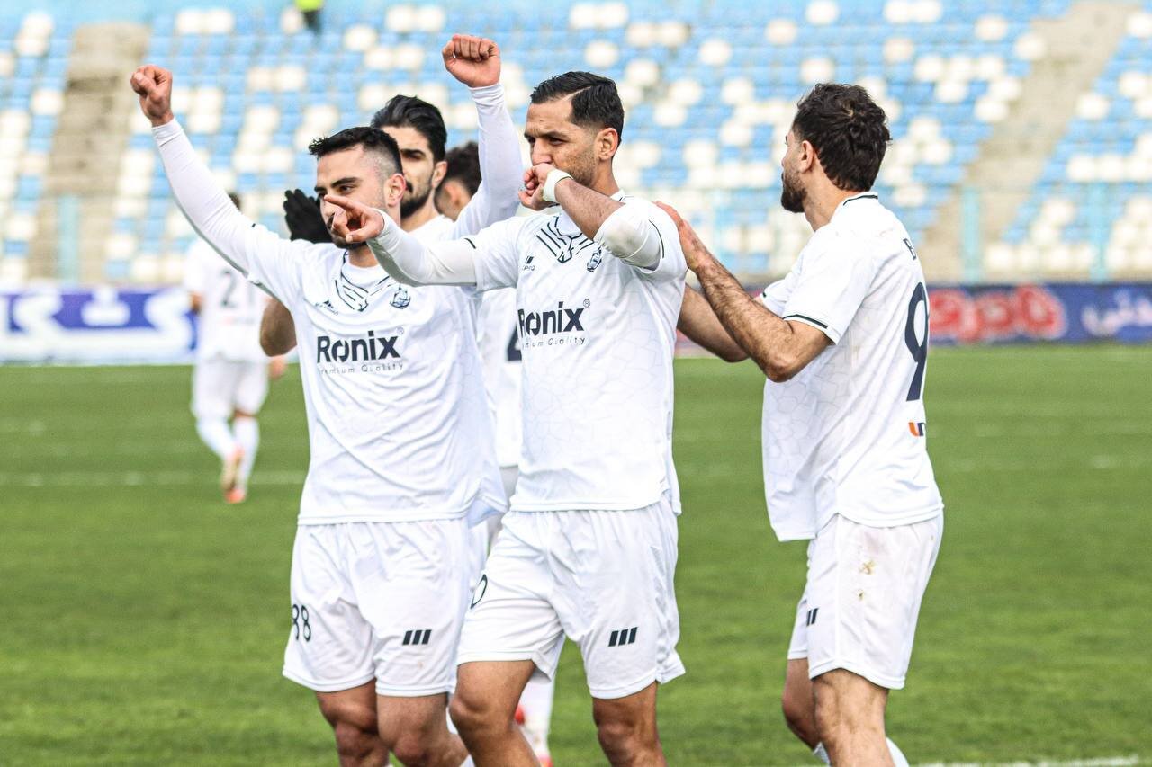 عکس | این استقلالی متخصص گل زدن به پرسپولیس است!