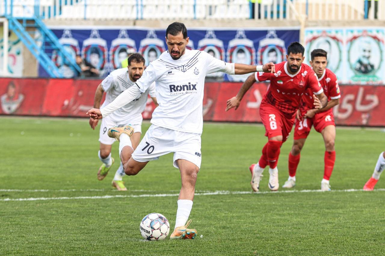 عکس | این استقلالی متخصص گل زدن به پرسپولیس است!