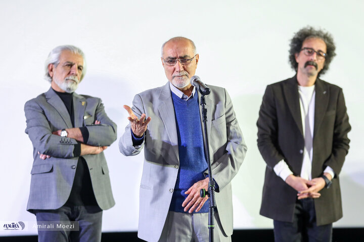 مراسم تقدیر از «سلاف فواخرجی» بازیگر فیلم «سرزمین فرشته ها»