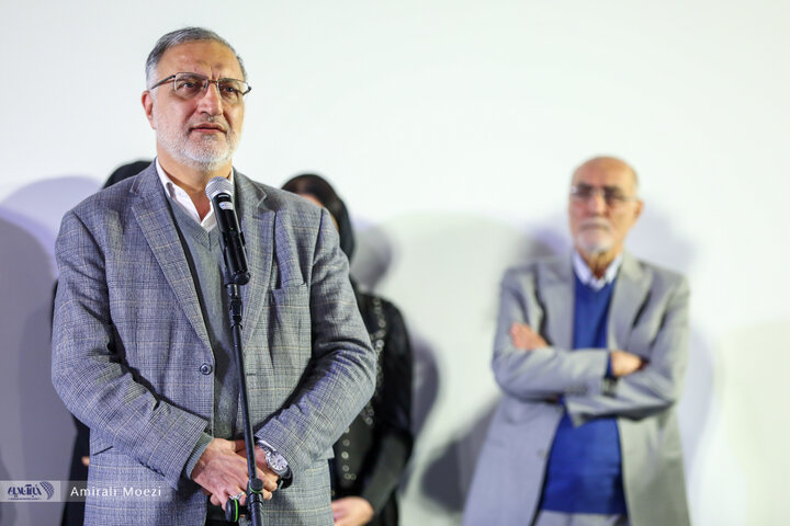 مراسم تقدیر از «سلاف فواخرجی» بازیگر فیلم «سرزمین فرشته ها»